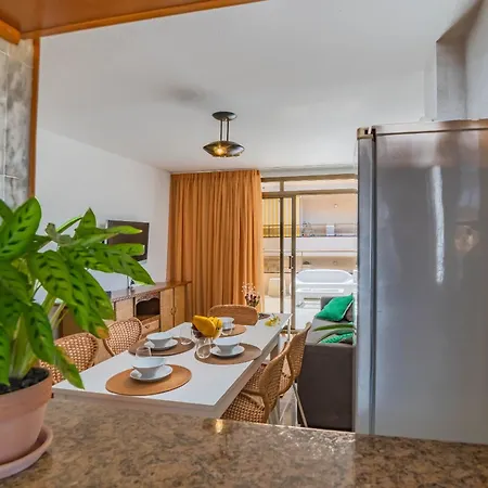 Апартаменты Eden Valdes Penthouse Oceanviews *